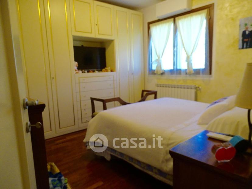 Villa in Via Nerchia — foto 3 di 20