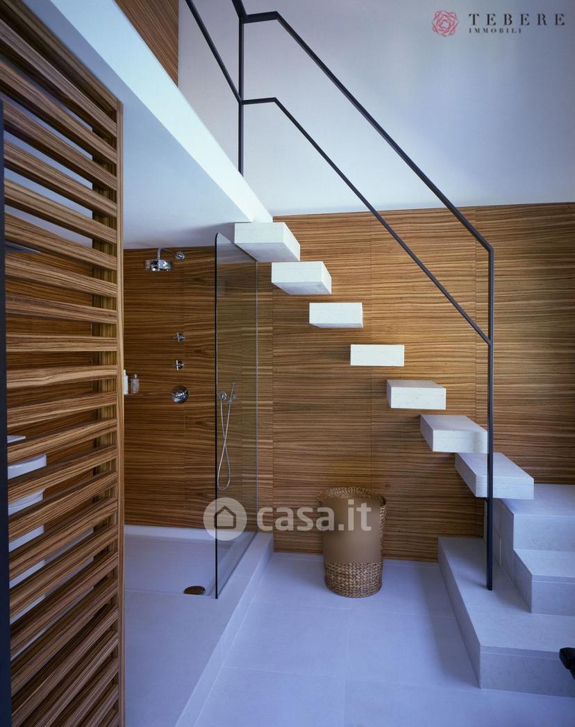 Villa in Corso XX Settembre 50 — foto 19 di 47
