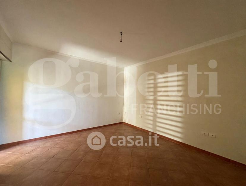 Quadrilocale in Via Camerano — foto 22 di 29