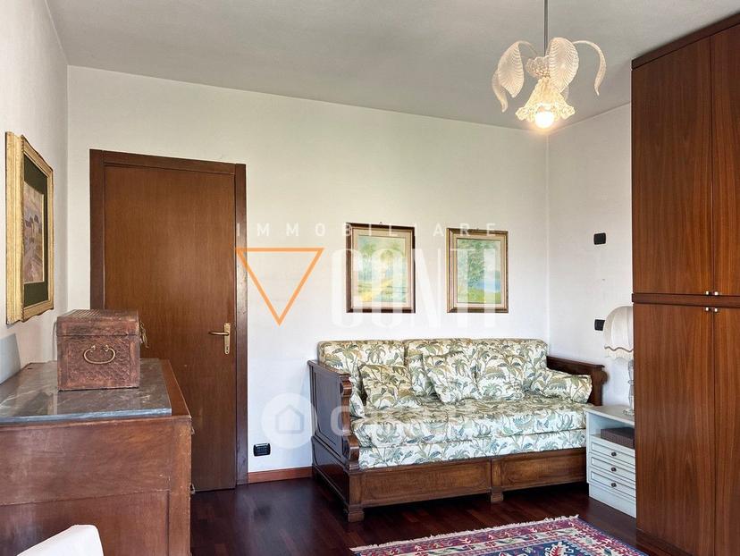 Villa in Via D. Bernacchi — foto 4 di 35