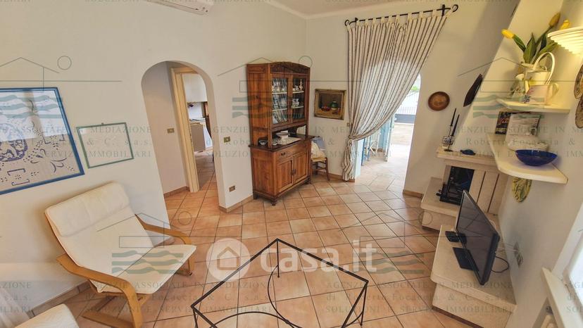 Appartamento in Viale Due Giugno (angolo Con Seconda Traversa Pine 101 — foto 26 di 39