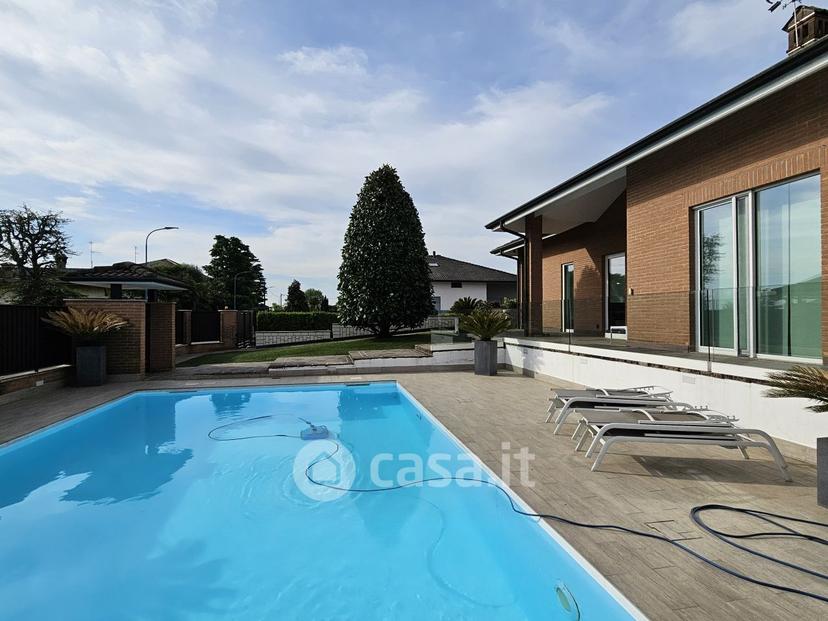 Villa in Via Monte Nero 15 — foto 33 di 35