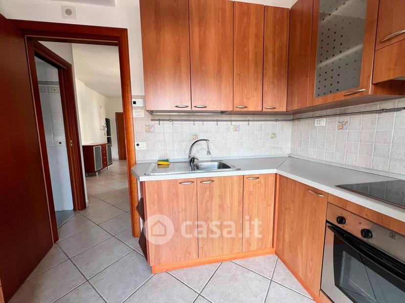 Trilocale in Via Volturno 102 — foto 27 di 30