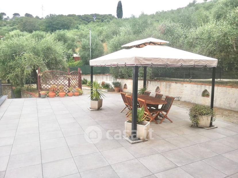 Villa in Via delle Scuole — foto 57 di 73