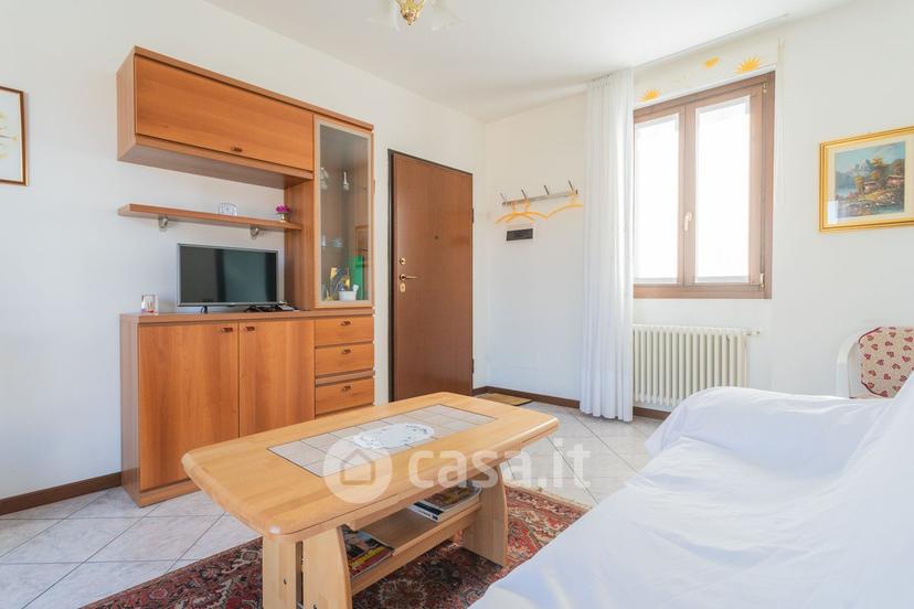 Trilocale in Via Giacomo Leopardi 12 — foto 49 di 56