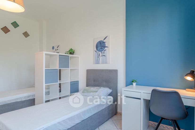 Stanza in Corso Peschiera 335 — foto 28 di 49