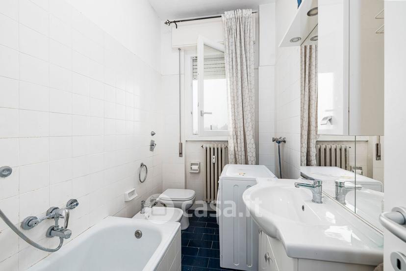 Bilocale in Viale Lombardia 43 — foto 6 di 9