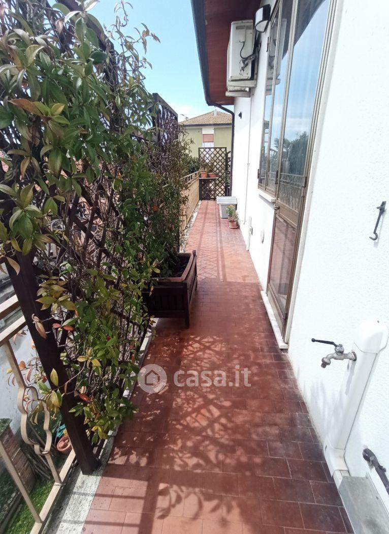 Quadrilocale in Via Nicola Badaloni 8 — foto 2 di 29