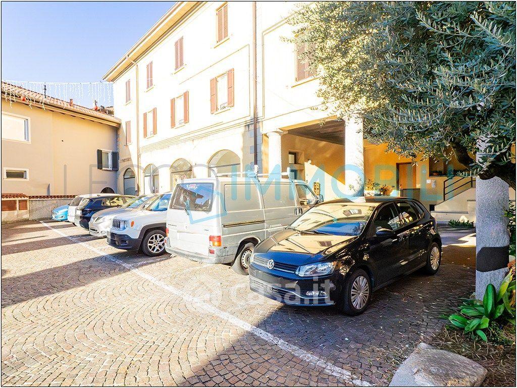Trilocale in Piazza Alessandro Manzoni 12