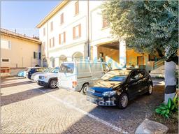 Trilocale in Piazza Alessandro Manzoni 12