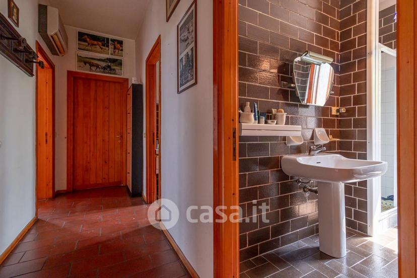 Villa in Via della Rondella 3 — foto 32 di 57