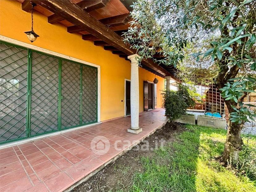 Villa in Via San Rocco — foto 21 di 32