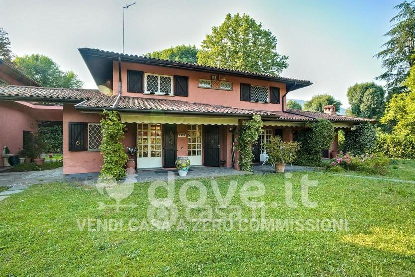 Villa in Via Alessandro Manzoni 28 — foto 15 di 43