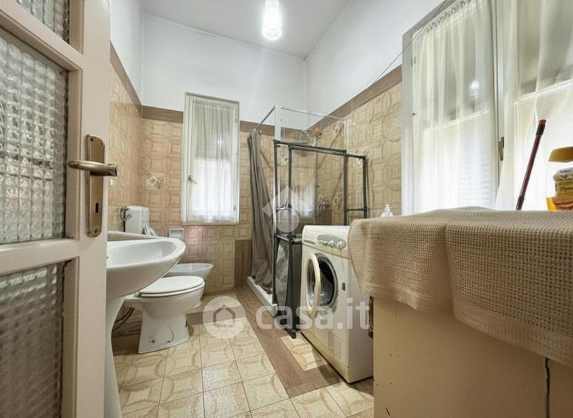 Trilocale in Via Silvio Pellico 8 — foto 5 di 16