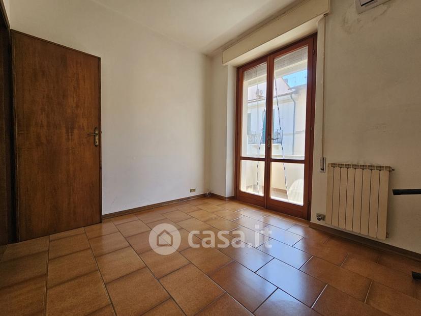 Trilocale in Via San Martino 12 — foto 11 di 20
