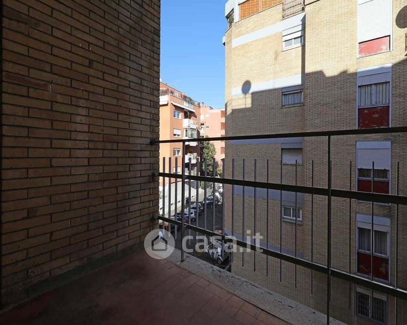 Stanza in Via dei Giornalisti 6