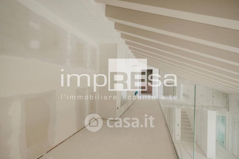 Villa in Via Giambellino — foto 23 di 44