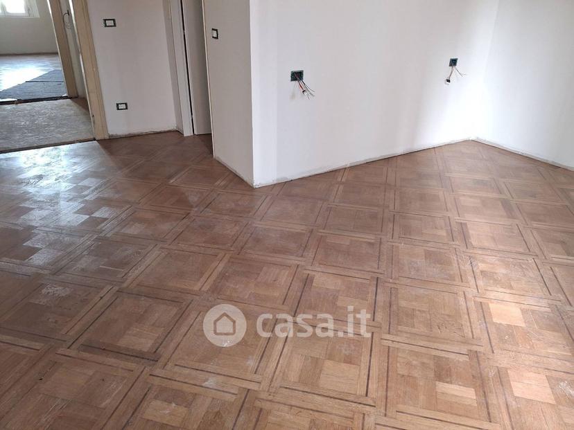 Quadrilocale in Via Francesco del Cossa 21 — foto 36 di 41