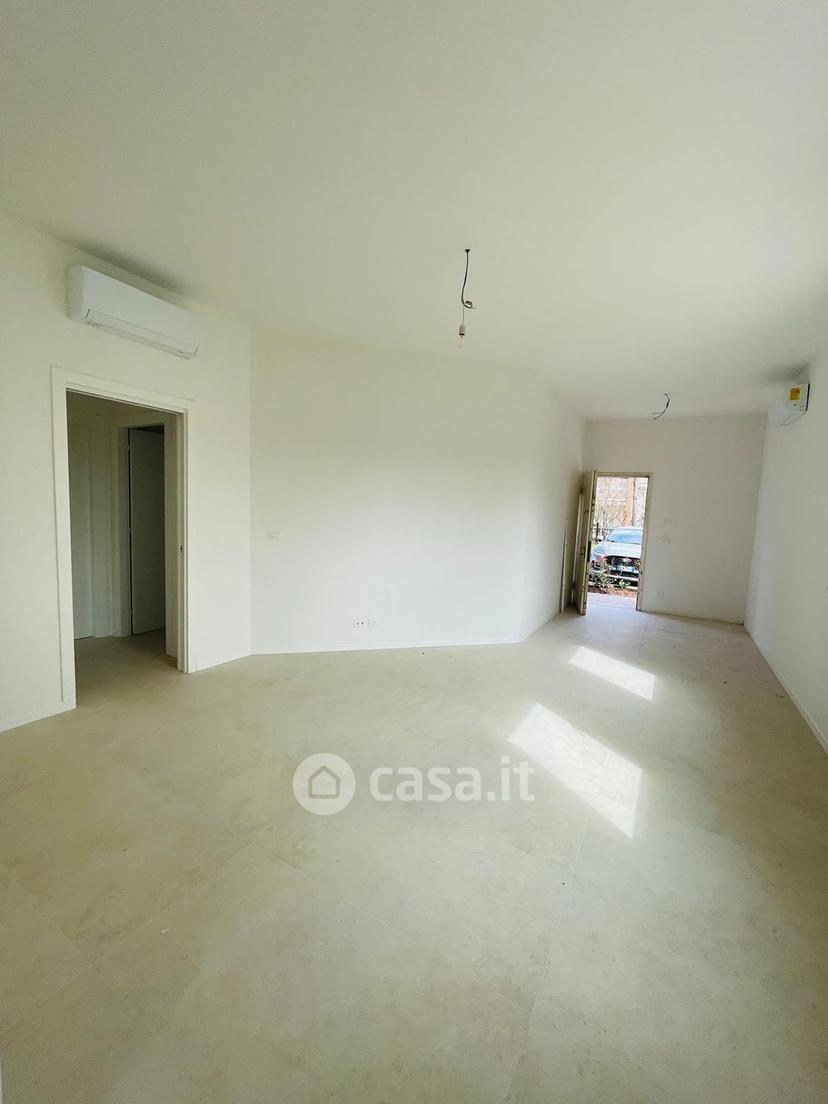 Quadrilocale in Via della Libertà 4 — foto 10 di 27