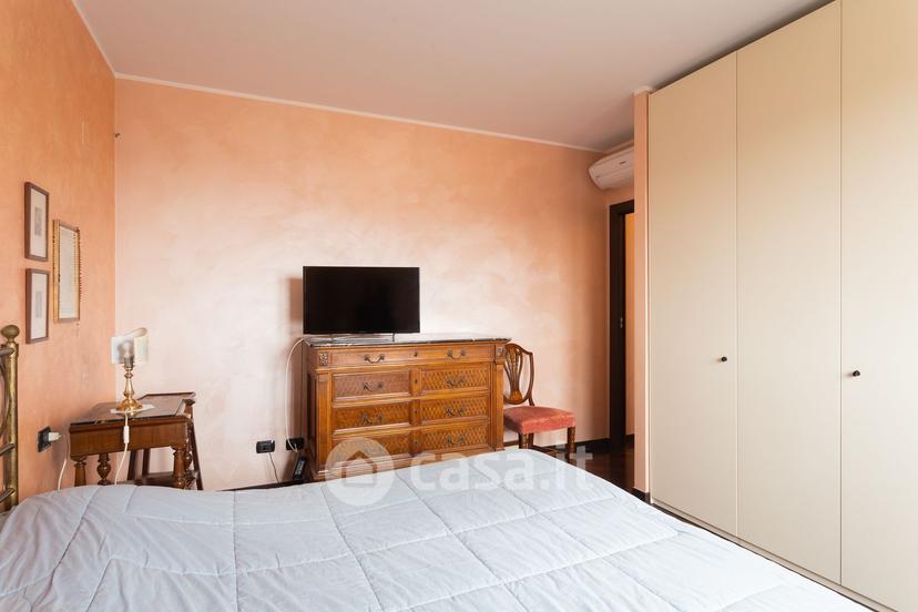 Trilocale in Via Nino Bixio — foto 18 di 29