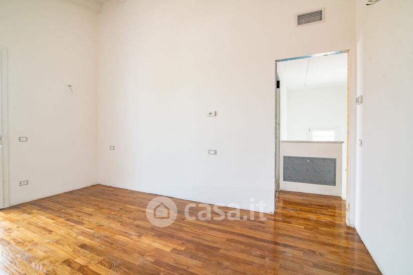 Villa in Via Mario Baratta — foto 50 di 63
