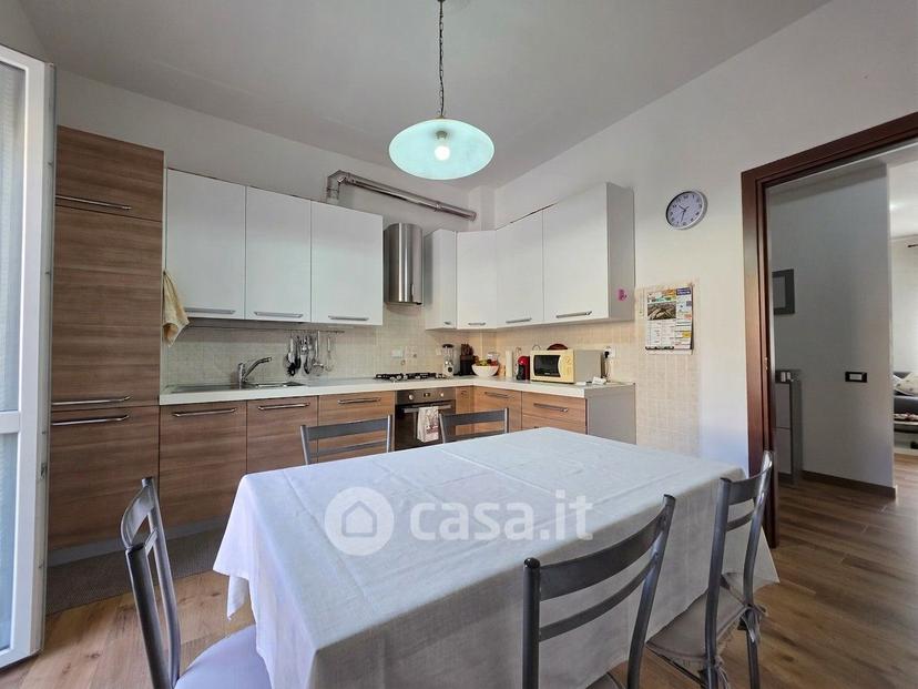Trilocale in Via Cesare Battisti — foto 14 di 53