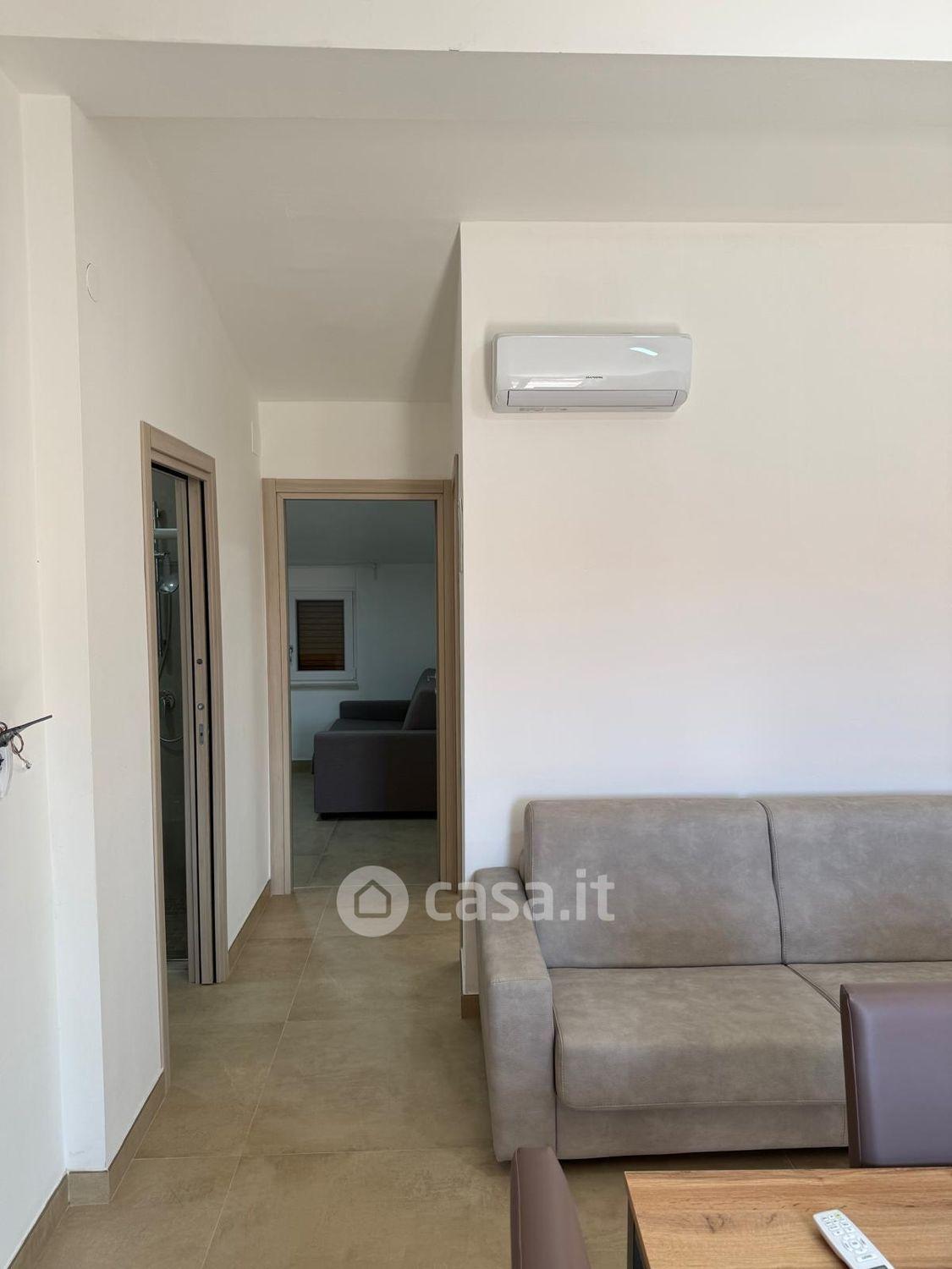 Trilocale in Viale Raffaello