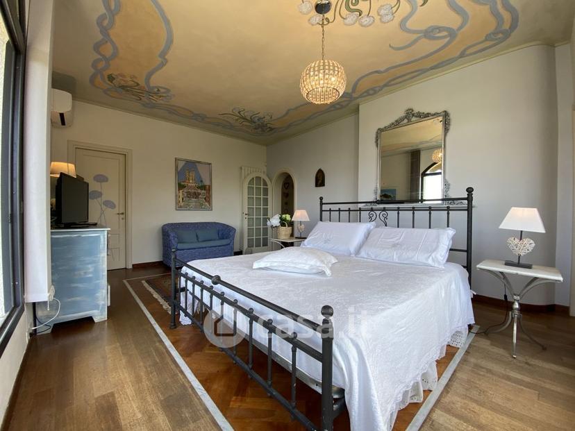 Villa in Castelnuovo — foto 41 di 72