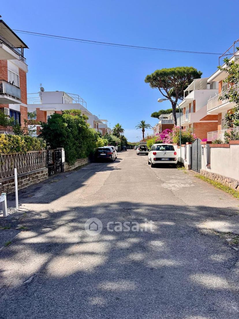 Bilocale in Via Palmarola