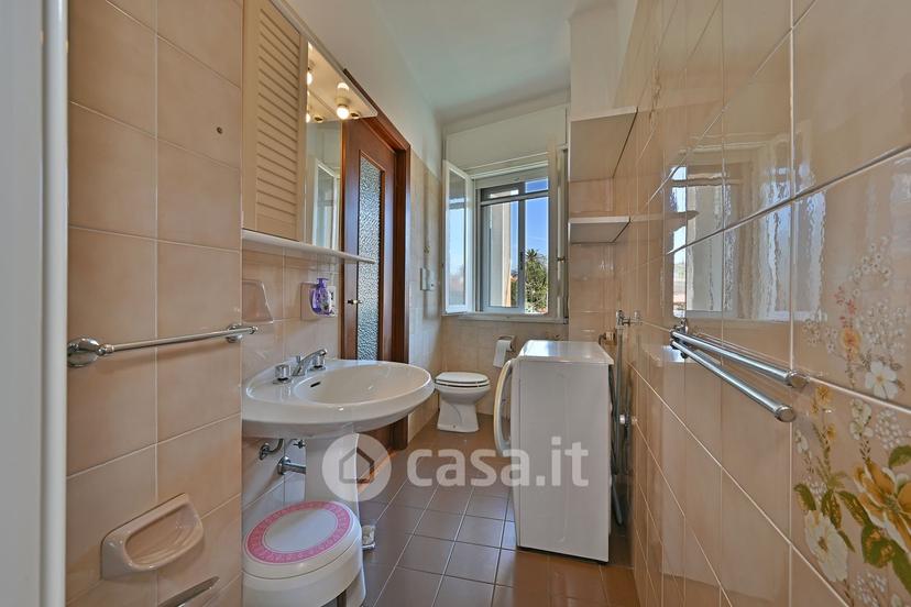 Trilocale in Via Sottana alla Foce 8 — foto 8 di 38