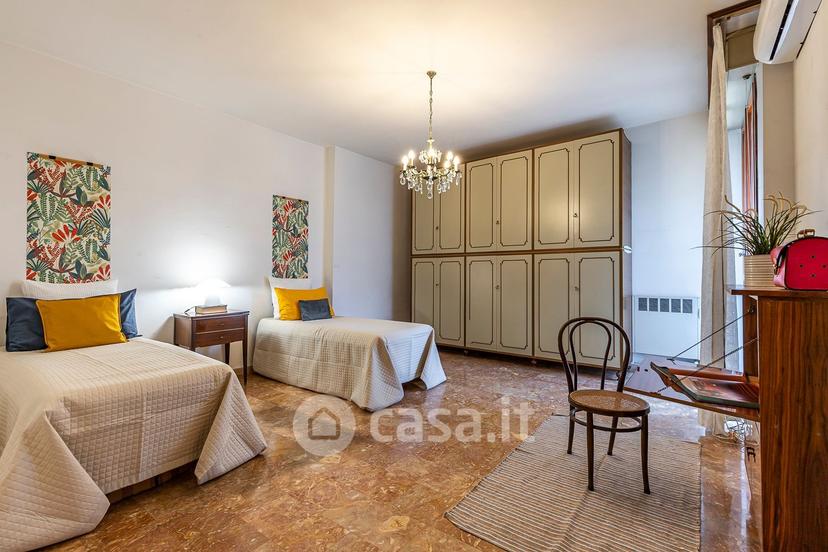 Appartamento in Via Pompeo Vizzani — foto 40 di 40