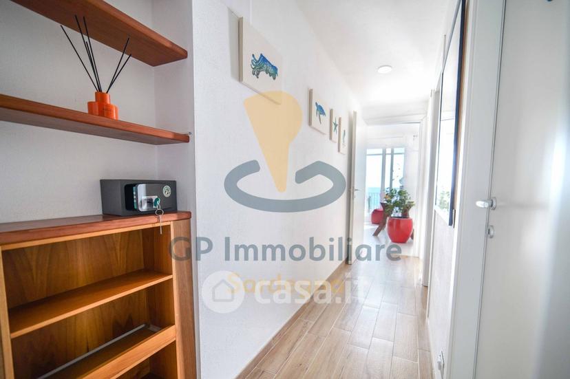 Trilocale in Corso Battellieri 21 — foto 15 di 29