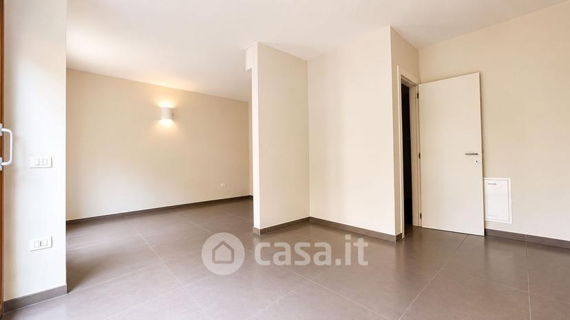 Monolocale in Via Ippolito Nievo — foto 8 di 18