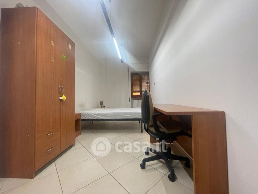 Stanza in Via dei Mulini 30 — foto 22 di 27