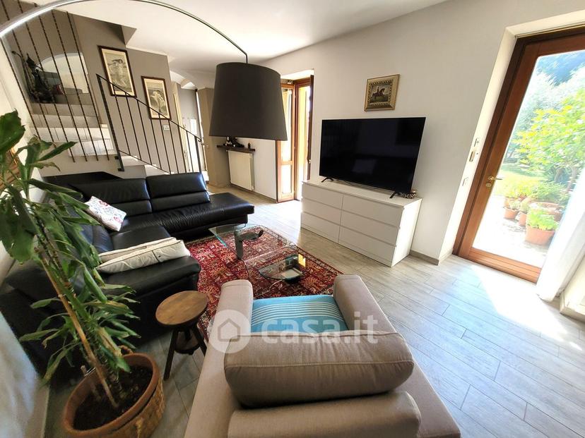 Villa in Via F. Foglieni Maestra 11 — foto 15 di 25