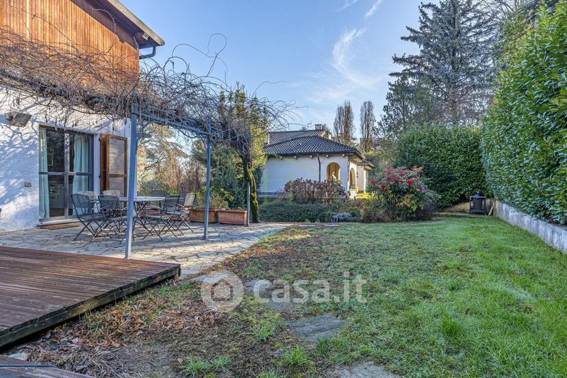 Villa in Via dei Faggi Rossi — foto 24 di 39