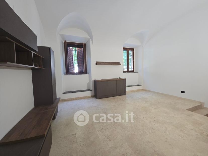 Bilocale in Via Volturno 93 — foto 2 di 18