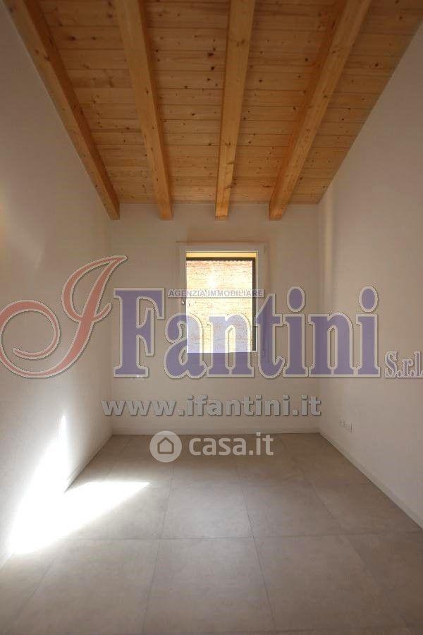 Trilocale in Via Ugo Bassi 62 — foto 11 di 21
