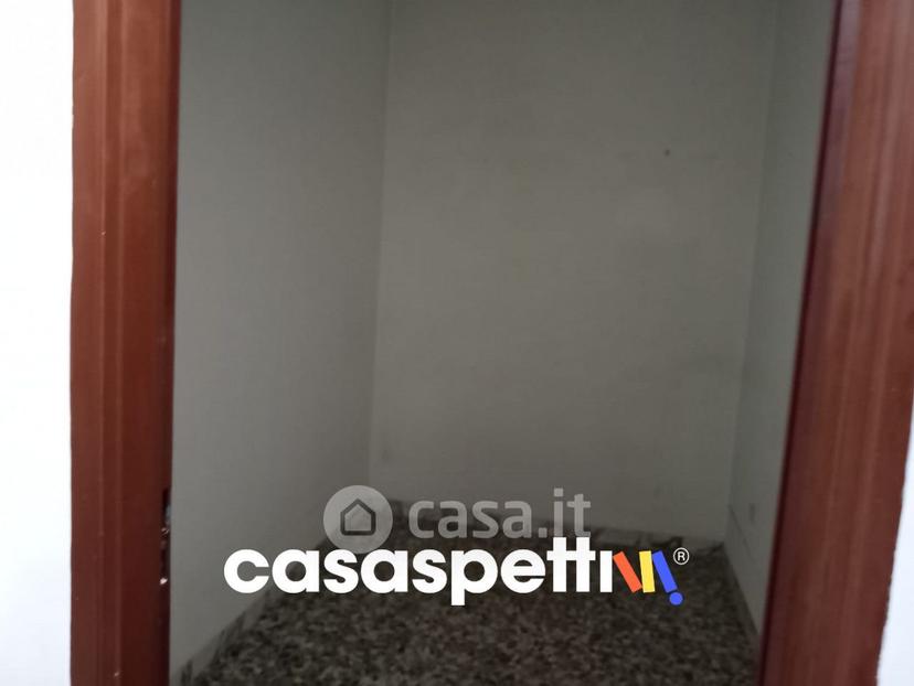 Trilocale in Via Luigi Miccoli — foto 10 di 21