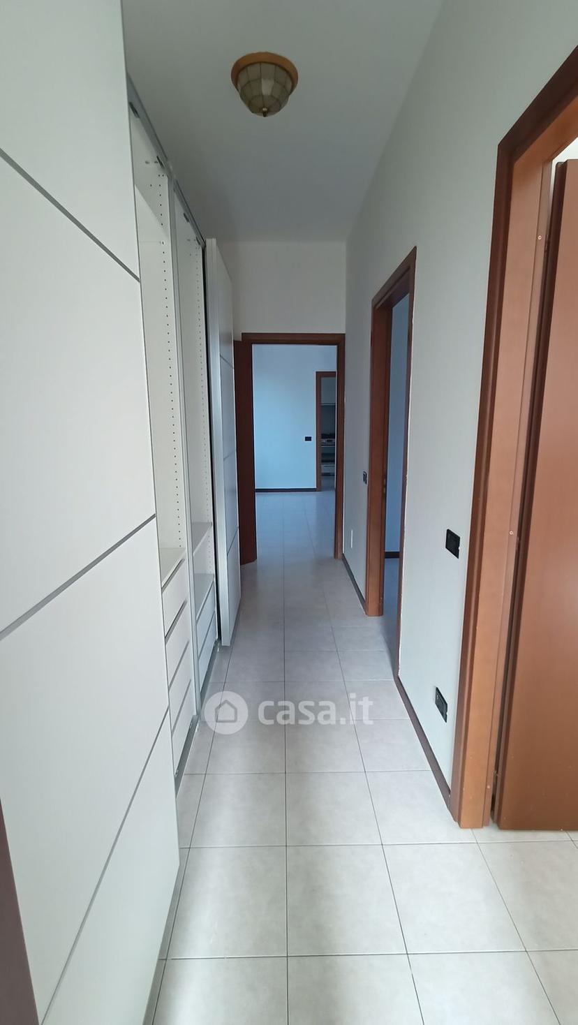 Trilocale in Via IV Novembre 20 — foto 18 di 21