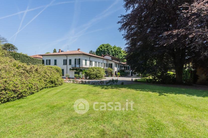 Villa in Piazza Leva 1 — foto 2 di 74