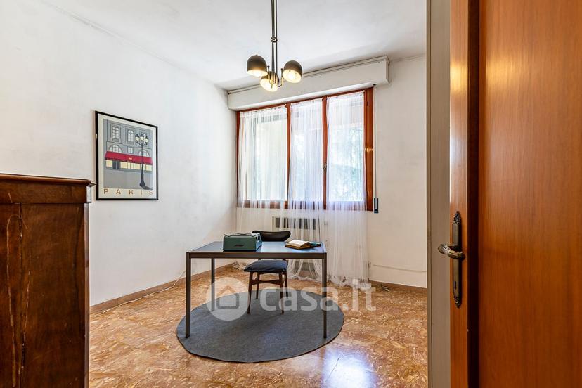 Appartamento in Via Pompeo Vizzani — foto 33 di 40