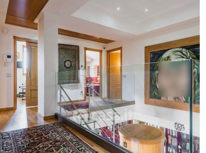 Villa in Via Brinzio 20 — foto 8 di 36