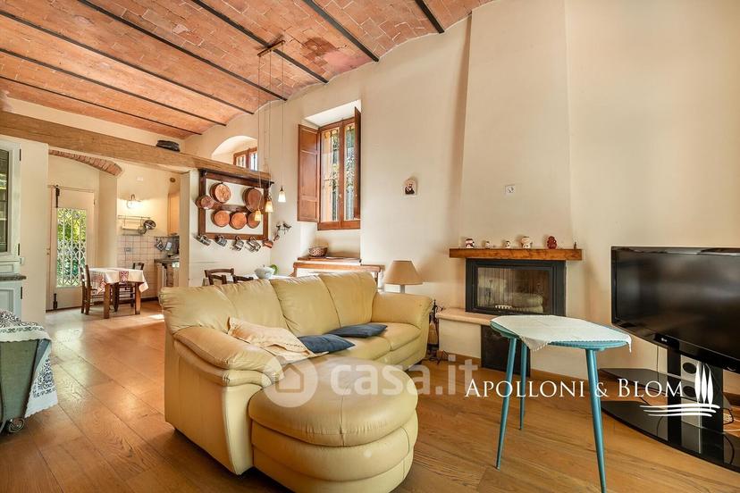 Villa in Via Due Giugno 21 — foto 15 di 44