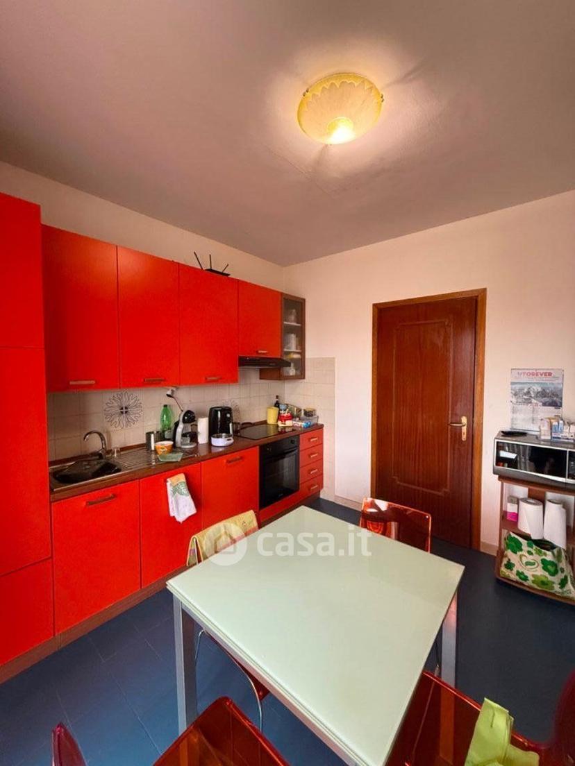 Trilocale in Via Bertole Viale — foto 5 di 22