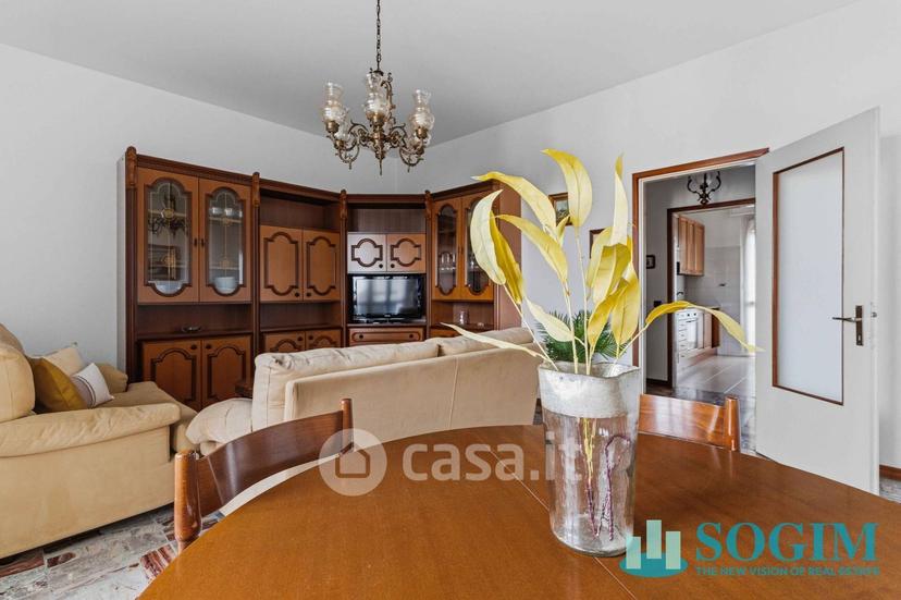 Trilocale in Via Fratelli di Dio 182 — foto 23 di 41