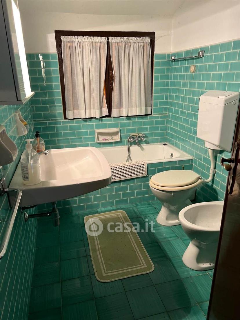 Villa in Via Massimo d'Azeglio 4 — foto 16 di 55