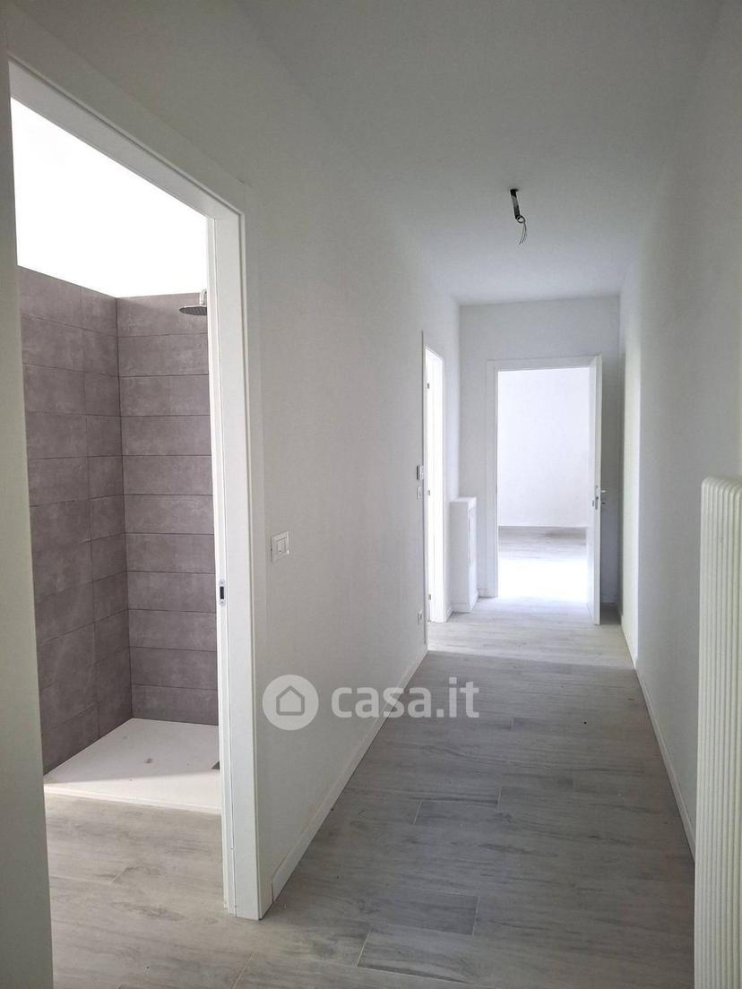 Quadrilocale in Via Francesco del Cossa 21 — foto 6 di 35