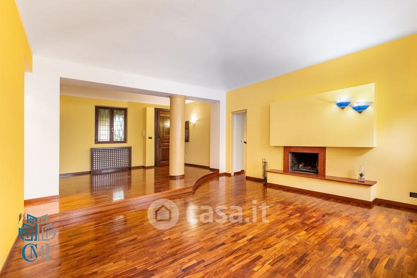 Quadrilocale in Via San Quintino 17 — foto 31 di 39