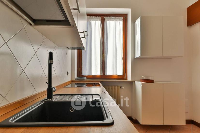 Bilocale in Via I Novembre — foto 2 di 23